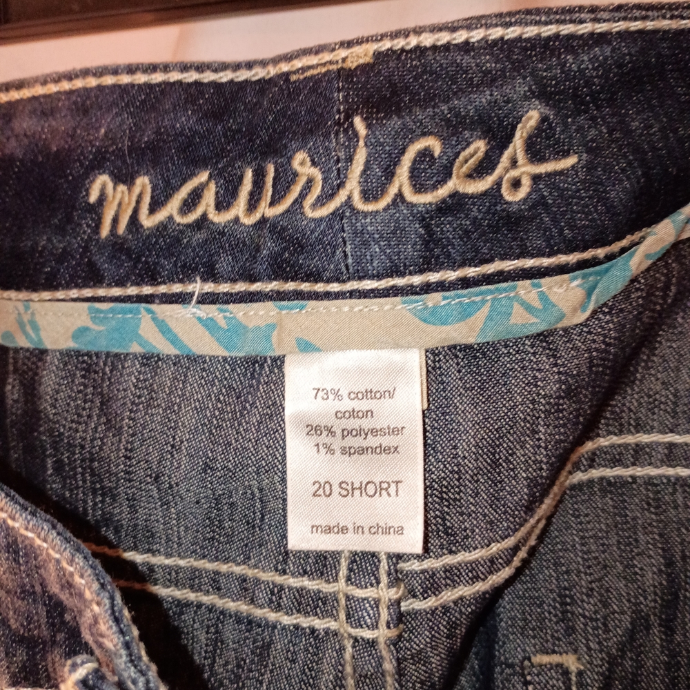 Maurices Women's Blue Jeans - Picture 6 of 6